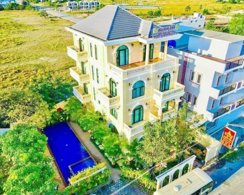 Hotel Hang Meas Boutique Kampot Esterno foto